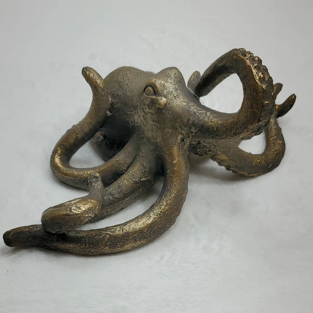 NWT Octopus Statue Figurine Ocean Beach Nautical
